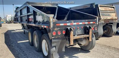 2012 Dakota Belly Dump Triple   - Photo 6 - Goodland, KS 67735