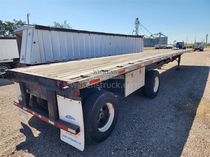 1998 Wabash flat bed 48x102 - Photo 4 - Goodland, KS 67735