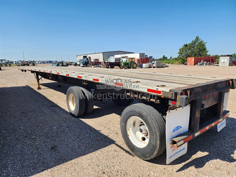 1998 Wabash flat bed 48x102 - Photo 3 - Goodland, KS 67735