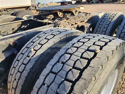 2014 Peterbilt 386   - Photo 6 - Goodland, KS 67735