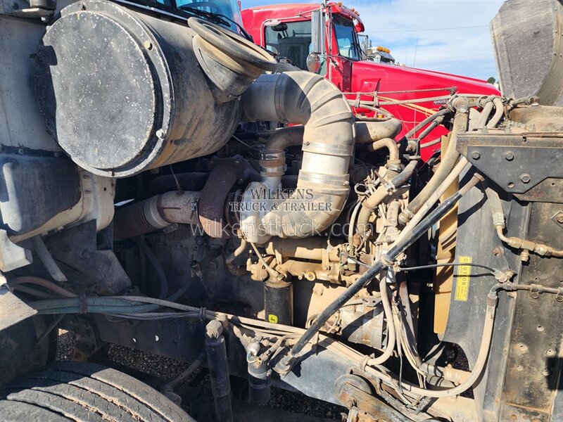 1989 Volvo WHGM - Photo 13 - Goodland, KS 67735
