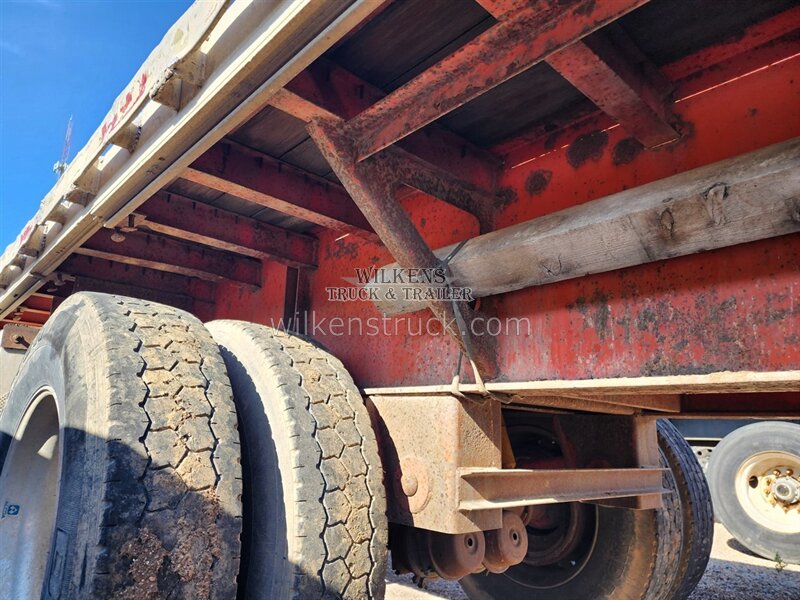 1993 Fontaine Flatbed 48x102 - Photo 5 - Goodland, KS 67735