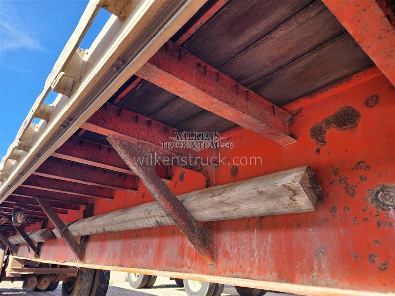 1993 Fontaine Flatbed 48x102 - Photo 4 - Goodland, KS 67735