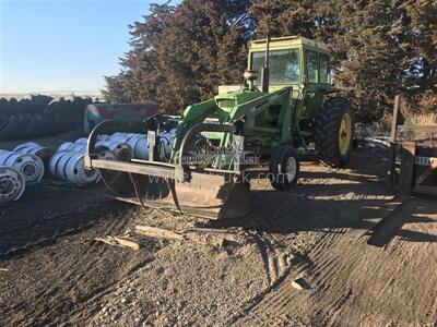  John Deere 4020 Loader w/grapple   - Photo 2 - Goodland, KS 67735