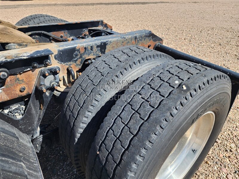 2015 Kenworth T660 Aerocab Flat Top 62 " - Photo 5 - Goodland, KS 67735