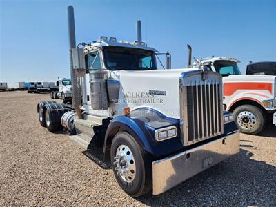 2012 Kenworth W900L 60k on O/H w/ paperw   - Photo 1 - Goodland, KS 67735