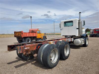 1988 Peterbilt 357 Straight   - Photo 3 - Goodland, KS 67735