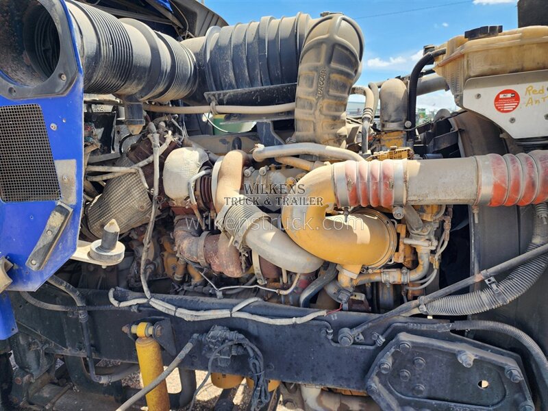 2008 Kenworth T800 - Photo 9 - Goodland, KS 67735
