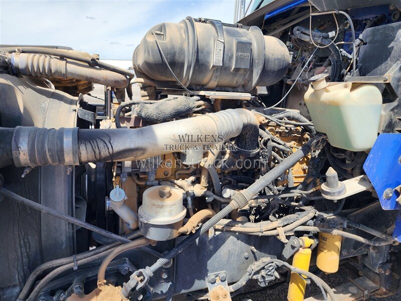 2008 Kenworth T800 - Photo 8 - Goodland, KS 67735