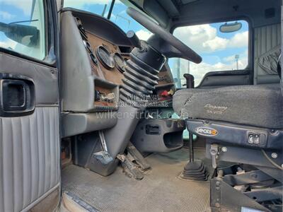 2006 Kenworth T600   - Photo 18 - Goodland, KS 67735