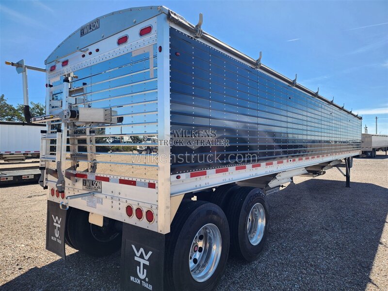 2026 Wilson Hopper 43x67 ag hopper - Photo 4 - Goodland, KS 67735