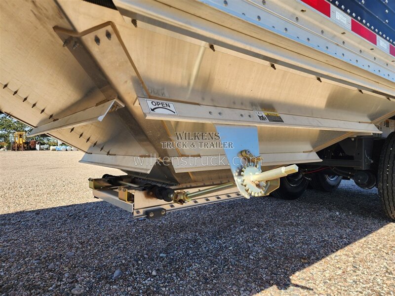 2026 Wilson Hopper 43x67 ag hopper - Photo 7 - Goodland, KS 67735