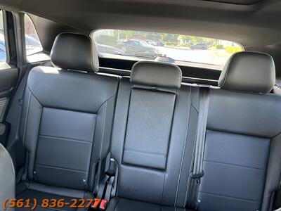 2023 Volkswagen Atlas Cross Sport V6 SE   - Photo 13 - Jupiter, FL 33469