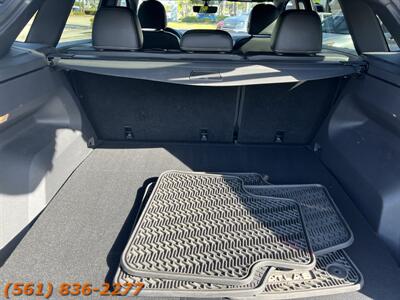 2023 Volkswagen Atlas Cross Sport V6 SE   - Photo 19 - Jupiter, FL 33469