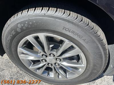 2021 Cadillac XT5 Premium Luxury   - Photo 19 - Jupiter, FL 33469