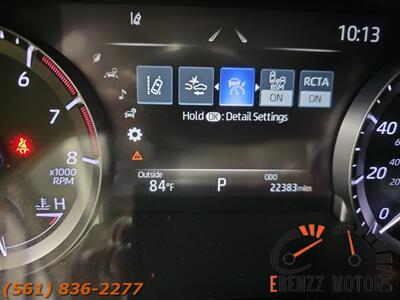 2023 Toyota Highlander XLE   - Photo 12 - Jupiter, FL 33469