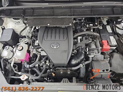 2023 Toyota Highlander XLE   - Photo 16 - Jupiter, FL 33469
