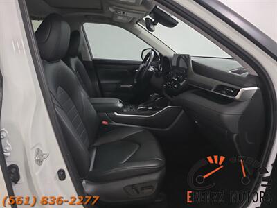 2023 Toyota Highlander XLE   - Photo 8 - Jupiter, FL 33469