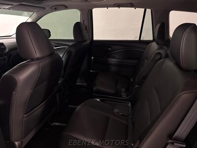 2022 Honda Pilot Touring-7P   - Photo 11 - Jupiter, FL 33469