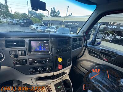 2018 Peterbilt 579 Hauler   - Photo 58 - Jupiter, FL 33469