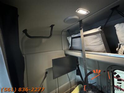 2018 Peterbilt 579 Hauler   - Photo 71 - Jupiter, FL 33469