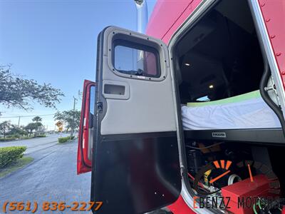 2018 Peterbilt 579 Hauler   - Photo 43 - Jupiter, FL 33469