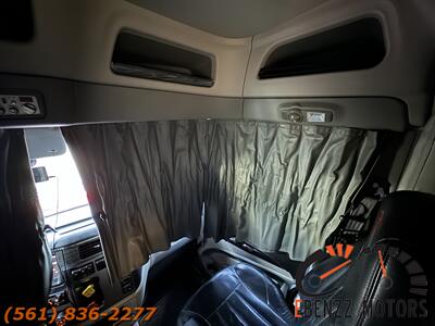 2018 Peterbilt 579 Hauler   - Photo 82 - Jupiter, FL 33469