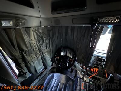 2018 Peterbilt 579 Hauler   - Photo 81 - Jupiter, FL 33469