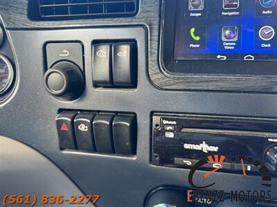 2018 Peterbilt 579 Hauler   - Photo 61 - Jupiter, FL 33469