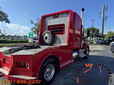 2018 Peterbilt 579 Hauler   - Photo 5 - Jupiter, FL 33469