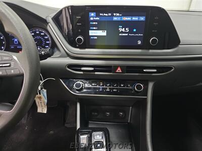 2022 Hyundai SONATA SE   - Photo 11 - Jupiter, FL 33469