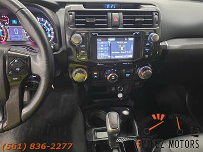 2019 Toyota 4Runner TRD Off-Road Premium   - Photo 11 - Jupiter, FL 33469
