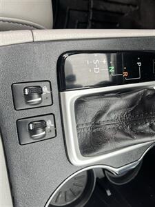 2019 Toyota Highlander Hybrid XLE   - Photo 13 - Jupiter, FL 33469