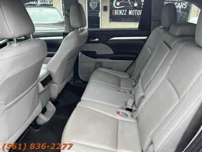 2019 Toyota Highlander Hybrid XLE   - Photo 17 - Jupiter, FL 33469