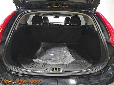 2017 Volvo V60 T5 Premier   - Photo 15 - Jupiter, FL 33469