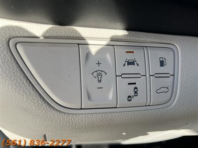 2021 Genesis G70 2.0T   - Photo 12 - Jupiter, FL 33469