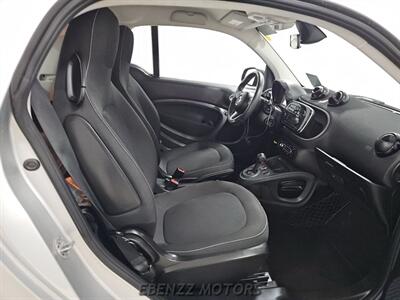 2017 Smart fortwo pure   - Photo 8 - Jupiter, FL 33469