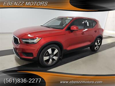 2019 Volvo XC40 T5 Momentum  