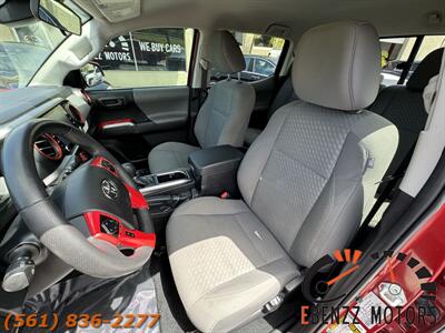 2022 Toyota Tacoma SR5   - Photo 22 - Jupiter, FL 33469