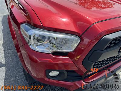 2022 Toyota Tacoma SR5   - Photo 9 - Jupiter, FL 33469