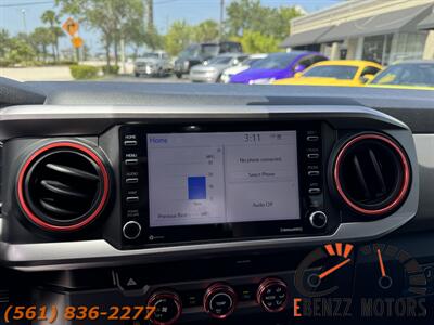 2022 Toyota Tacoma SR5   - Photo 27 - Jupiter, FL 33469
