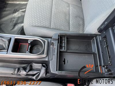 2022 Toyota Tacoma SR5   - Photo 32 - Jupiter, FL 33469