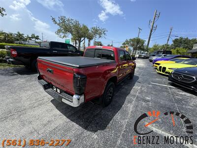 2022 Toyota Tacoma SR5   - Photo 5 - Jupiter, FL 33469