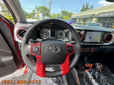 2022 Toyota Tacoma SR5   - Photo 24 - Jupiter, FL 33469