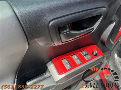 2022 Toyota Tacoma SR5   - Photo 20 - Jupiter, FL 33469