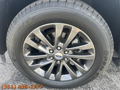 2021 Ford Expedition MAX Limited   - Photo 26 - Jupiter, FL 33469