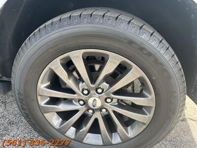 2021 Ford Expedition MAX Limited   - Photo 25 - Jupiter, FL 33469