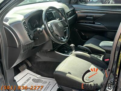 2018 Mitsubishi Outlander LE   - Photo 10 - Jupiter, FL 33469