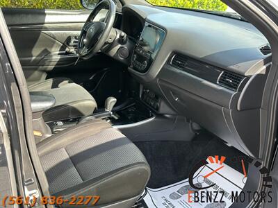 2018 Mitsubishi Outlander LE   - Photo 16 - Jupiter, FL 33469