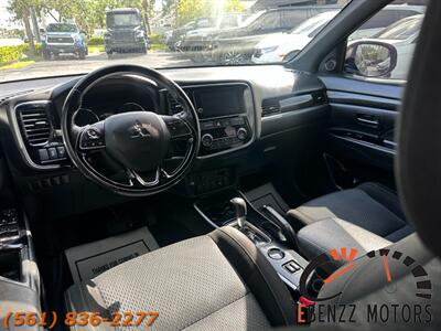 2018 Mitsubishi Outlander LE   - Photo 11 - Jupiter, FL 33469